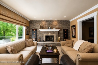 Beautiful and well maintained two family CHC in the heart of SE - photo 25