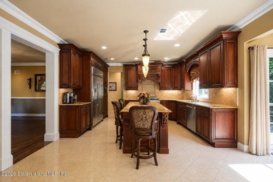 Beautiful and well maintained two family CHC in the heart of SE - photo 30