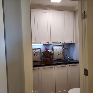 Experience spectacular Marina and Marine Stadium views from this - photo 6