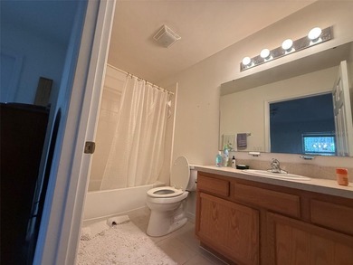 Under contract-accepting backup offers. Don't miss this - photo 10