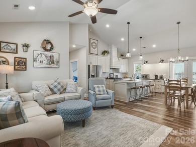 WOW-Lake Norman water views from this fabulous ranch home with a - photo 7