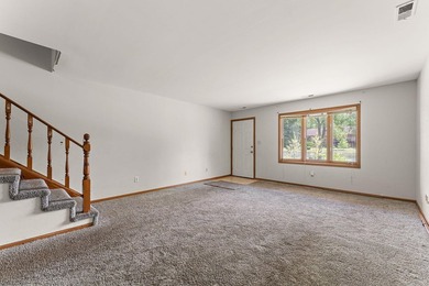Great value in a prime location! This spacious condo is the - photo 5