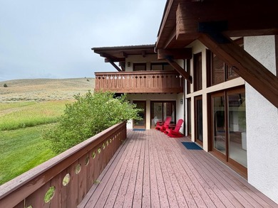 Elevated above Sun Valley, this stunning Austrian style retreat - photo 14