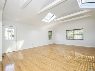 Quality Custom Built Duplex with Lots of Living Opportunities - photo 15