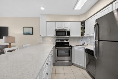 Beautiful 1-bedroom 1-bath furnished * Golf Villa* condo at - photo 9