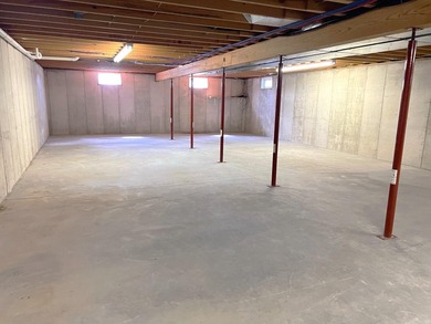 Well maintained ranch home built in 2006, with 1,680 sq. ft. of