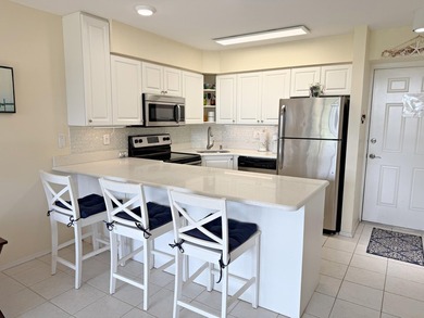 Beautiful 1-bedroom 1-bath furnished * Golf Villa* condo at - photo 10