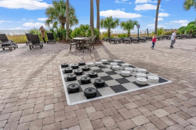 SPACIOUS OCEANFRONT 2 BD/ 2 BA END UNIT. BEAUTIFUL VIEWS OF THE