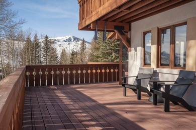 Elevated above Sun Valley, this stunning Austrian style retreat - photo 31