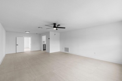 ABSOLUTELY GORGEOUS SINGLE FAMILY HOME | PRIME BOCA RATON - photo 5