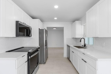 ABSOLUTELY GORGEOUS SINGLE FAMILY HOME | PRIME BOCA RATON - photo 8