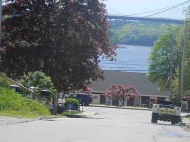 Charming is this exceptional colonial home in Bucksport Maine - photo 11