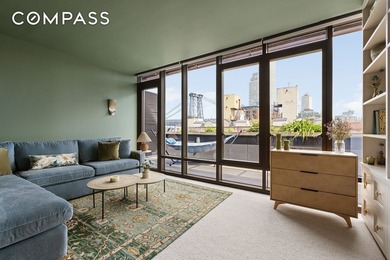 Elevated life in every sense: 5,100 sq.ft. Trophy Penthouse with - photo 13