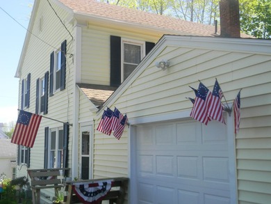 Charming is this exceptional colonial home in Bucksport Maine - photo 28