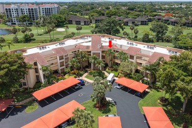 Welcome to this 2-bedroom, 2-bathroom waterfront condominium - photo 1