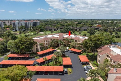 Welcome to this 2-bedroom, 2-bathroom waterfront condominium - photo 2