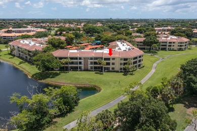 Welcome to this 2-bedroom, 2-bathroom waterfront condominium - photo 4