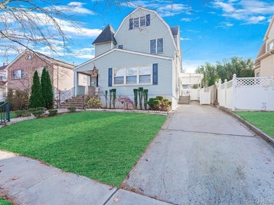 This one family colonial house newly renovated in 2017 , ideally - photo 2