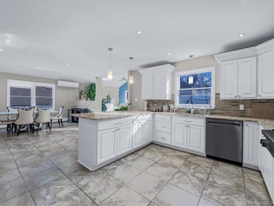 This one family colonial house newly renovated in 2017 , ideally - photo 9