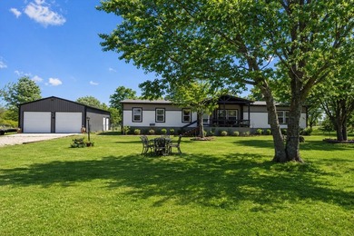 Welcome to this exceptional 2020 Palm Harbor Magnum 76! This - photo 2
