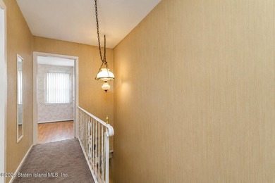 Welcome to 88 East Macon Avenue, a spacious 18-foot-wide - photo 14