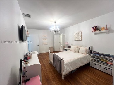 The Perfect single family home t in the center of Coral Gables - photo 21