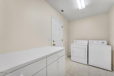 4 bed, 2.5 bath with the primary suite on the main level. Clean - photo 21