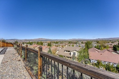4 bed, 2.5 bath with the primary suite on the main level. Clean - photo 23