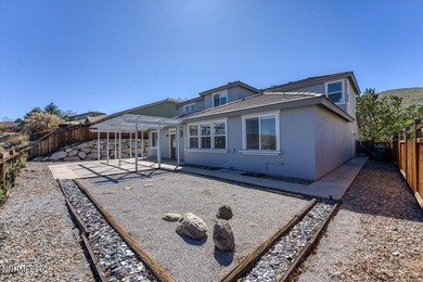 4 bed, 2.5 bath with the primary suite on the main level. Clean - photo 26