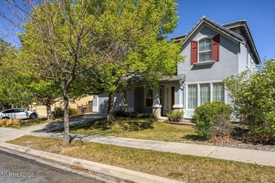 4 bed, 2.5 bath with the primary suite on the main level. Clean - photo 27