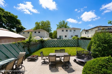 Welcome to 88 East Macon Avenue, a spacious 18-foot-wide - photo 27