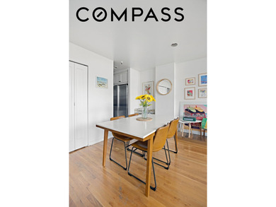 This historic, sunlit 1 bedroom, 1.5 bathroom duplex has - photo 10
