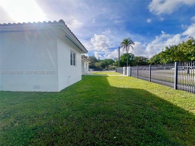 The Perfect single family home t in the center of Coral Gables - photo 33