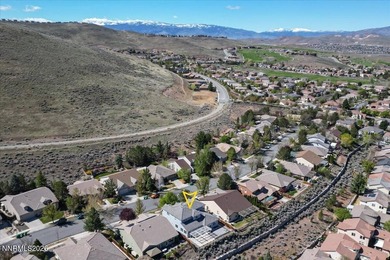 4 bed, 2.5 bath with the primary suite on the main level. Clean - photo 33