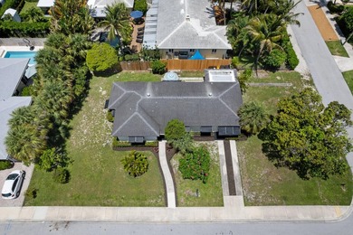 1725 N Lakeside Drive presents a rare opportunity on one of Lake - photo 4