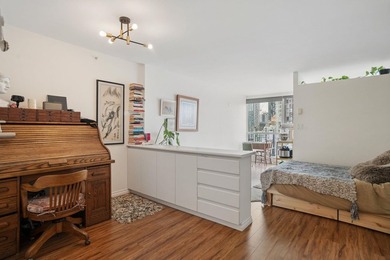 Welcome to Park Plaza in Yaletown! Located directly on Emery - photo 6