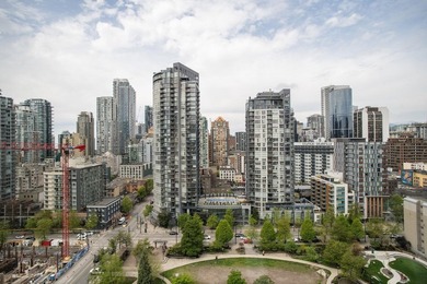 Welcome to Park Plaza in Yaletown! Located directly on Emery - photo 8