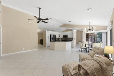 Welcome to this charming single-story residence in Sun Valley - photo 7