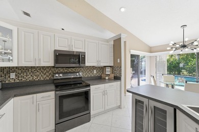 Welcome to this charming single-story residence in Sun Valley - photo 8