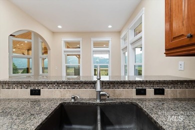 Fantastic Views! This beautiful home offers 3 bedrooms, 3 - photo 16