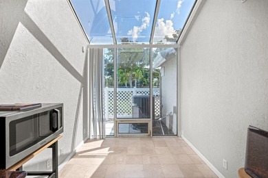 Rarely available cornerunit townhouse in the highly desirable - photo 17
