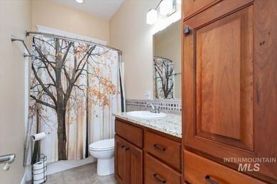 Fantastic Views! This beautiful home offers 3 bedrooms, 3 - photo 24