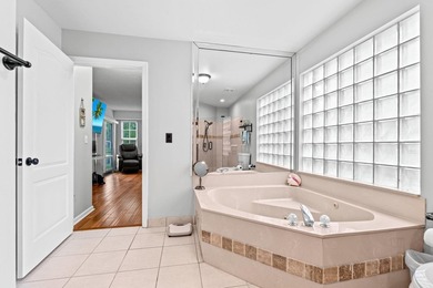 Rarely available cornerunit townhouse in the highly desirable - photo 26