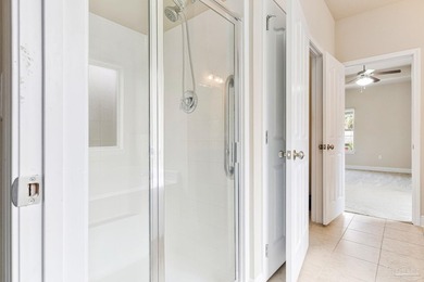 This lovely 3-bedroom, 2-bathroom home, with an additional - photo 31