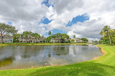 Rarely available cornerunit townhouse in the highly desirable - photo 40