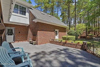 Located inside the gates of Mid South Club, this well-crafted - photo 46