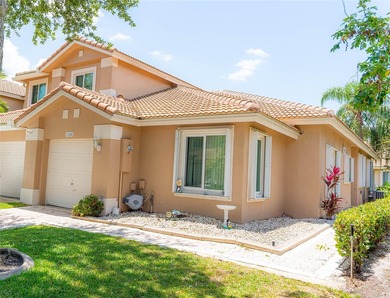 Welcome to this beautiful Grand Palms Golf Community! A spacious - photo 2