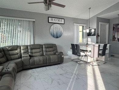 Welcome to this beautiful Grand Palms Golf Community! A spacious - photo 6