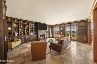 Osprey Point offers a rare combination of waterfront living - photo 9
