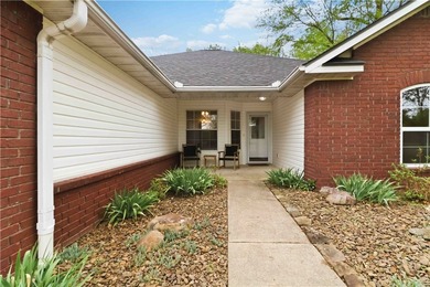 Welcome to this well-maintained 3-bedroom, 2-bath home in a - photo 5